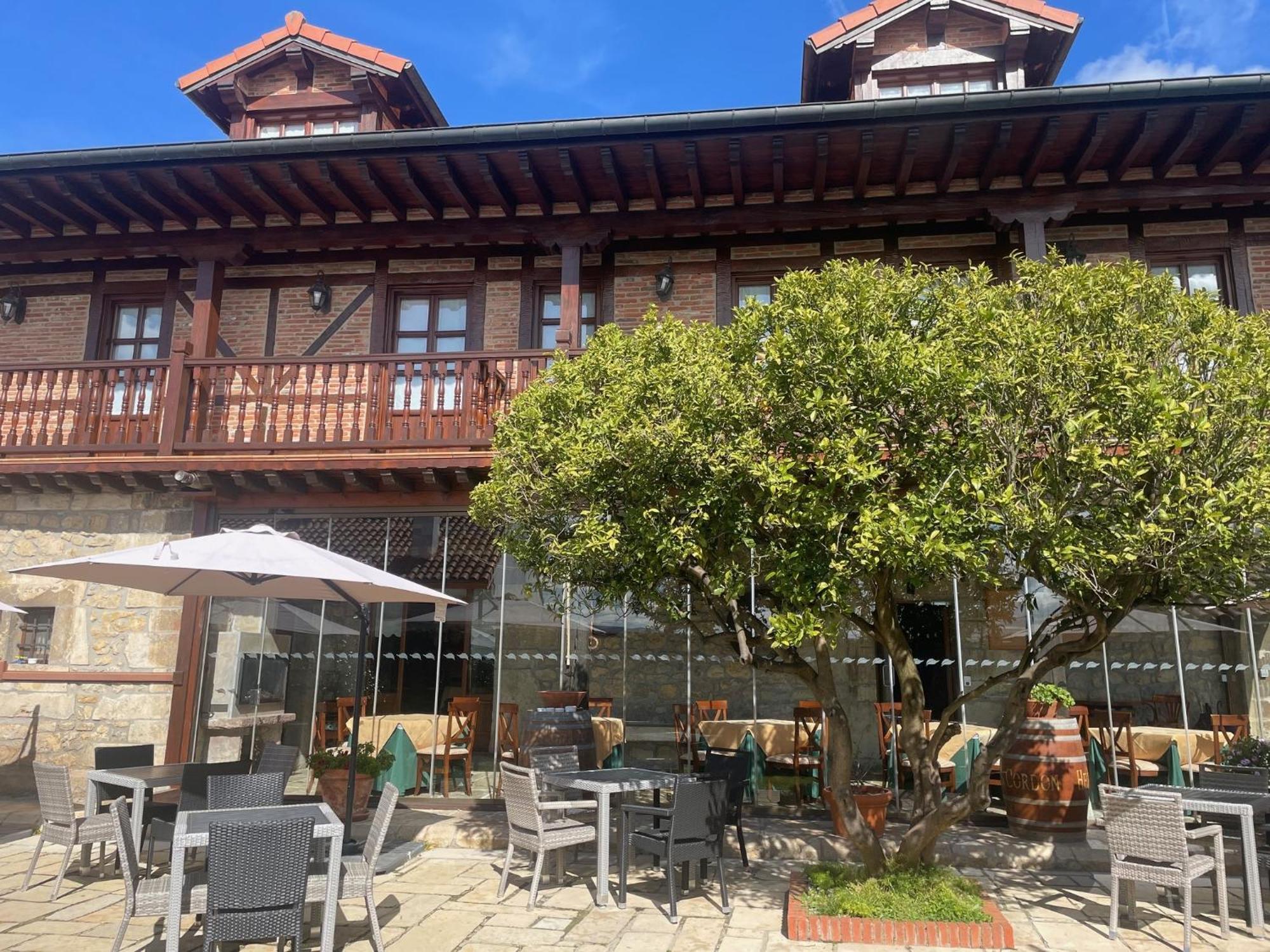 Posada La Victoria Miengo エクステリア 写真